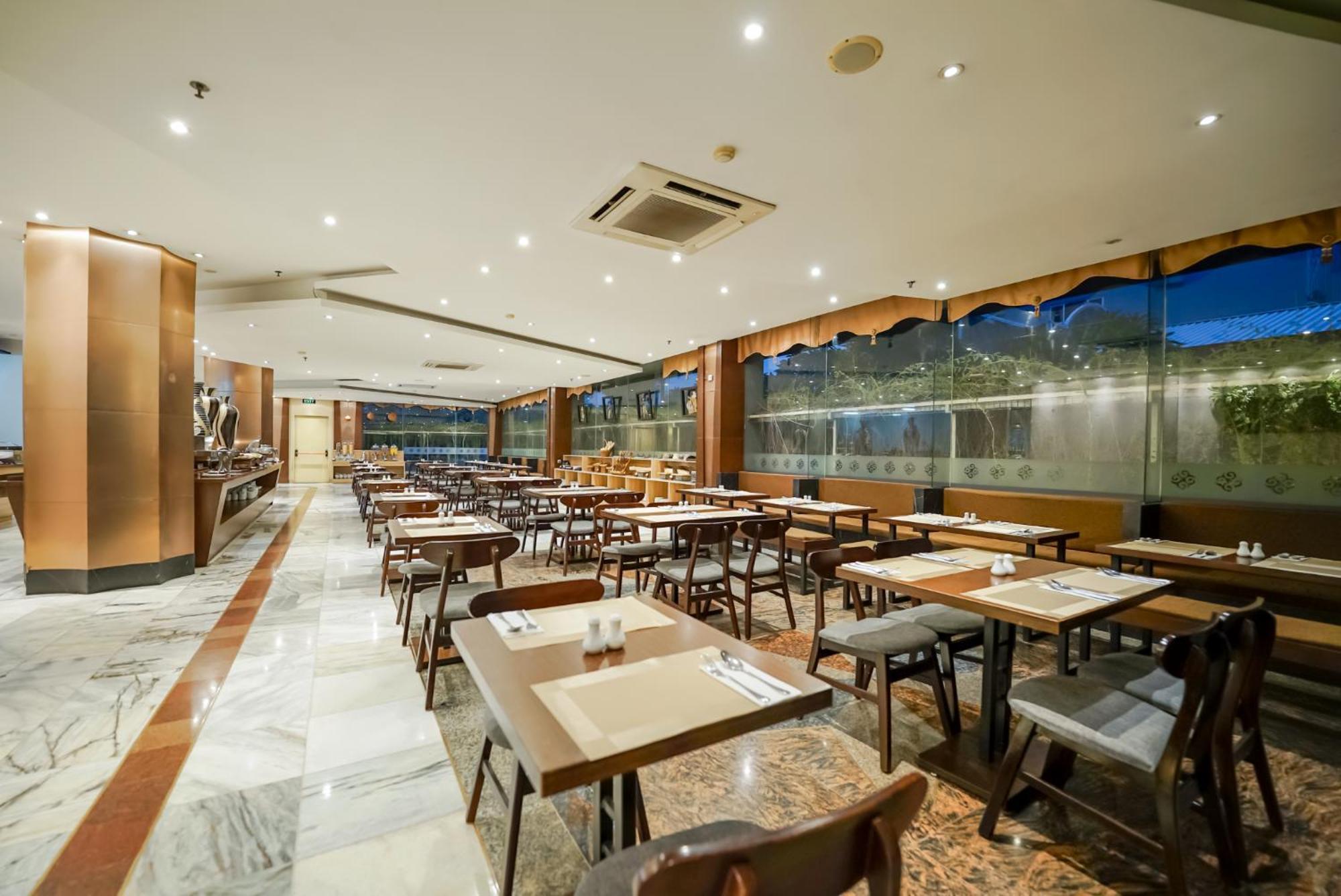 Grand Tjokro Jakarta Exterior foto